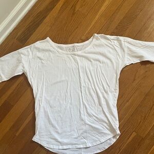 GAP ladies white 3/4 length sleeve t-shirt